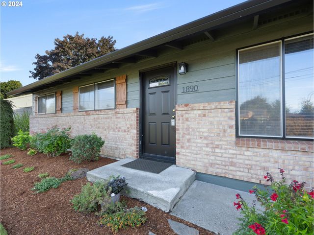 1890 Nw 6TH Dr, Gresham, OR 97030