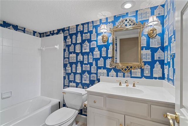 14319 Russell Street, Overland Park, KS 66223