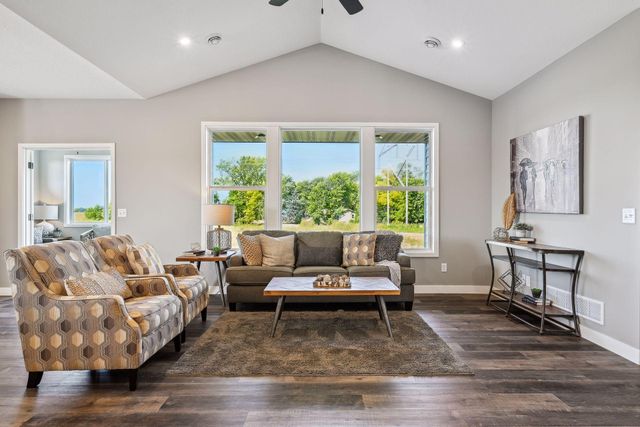 22574 Thrush Street NW, Oak Grove, MN 55005