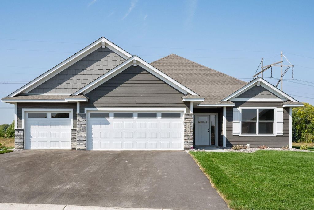 22574 Thrush Street NW, Oak Grove, MN 55005