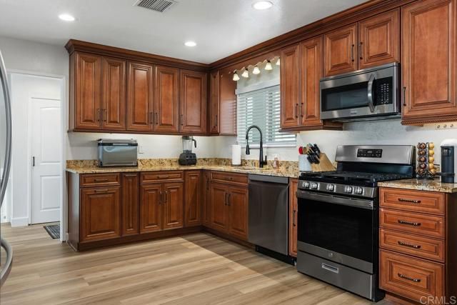 3945 Shenandoah Drive, Oceanside, CA 92056