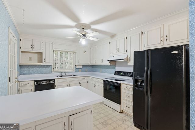 8 John Street, Winder, GA 30680