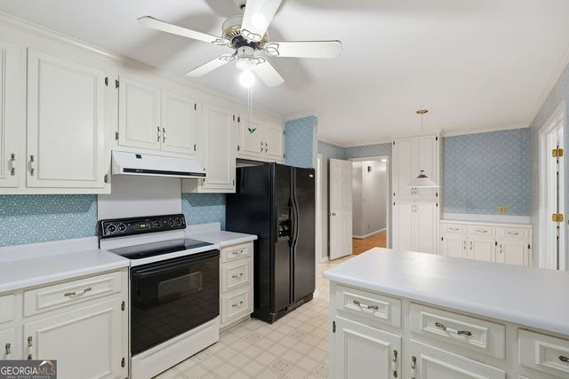 8 John Street, Winder, GA 30680