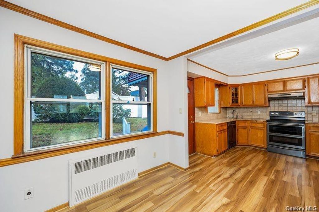 89 Catherine Avenue, Franklin Square, NY 11010 — photo 5