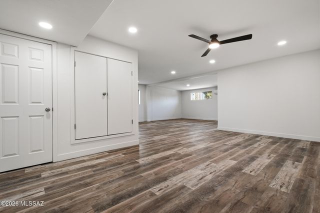 2229 W Window Rock Drive, Tucson, AZ 85745