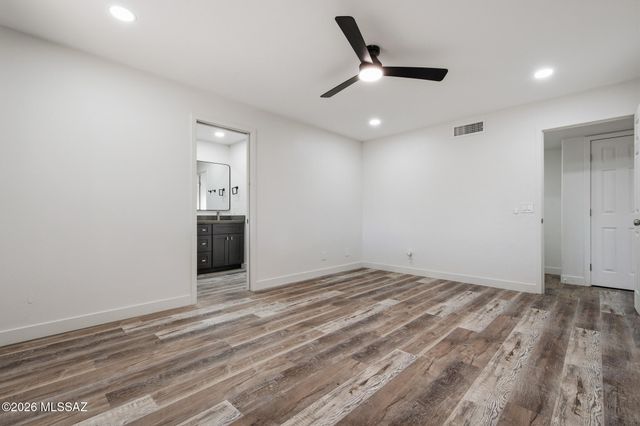 2229 W Window Rock Drive, Tucson, AZ 85745
