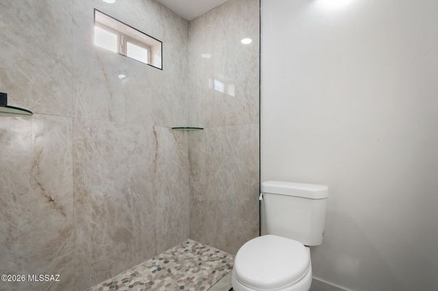 2229 W Window Rock Drive, Tucson, AZ 85745