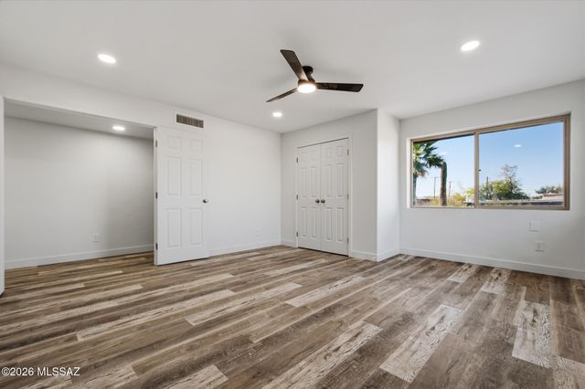 2229 W Window Rock Drive, Tucson, AZ 85745