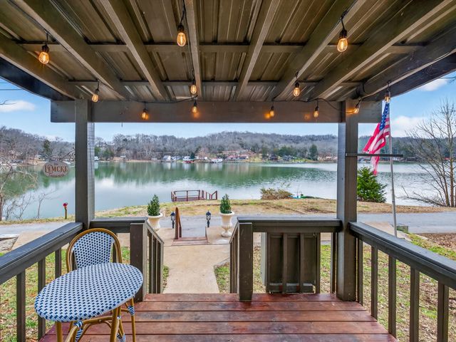 784 Lake Logan Rd, Ardmore, TN 38449