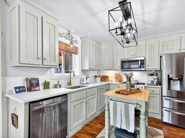 784 Lake Logan Rd, Ardmore, TN 38449