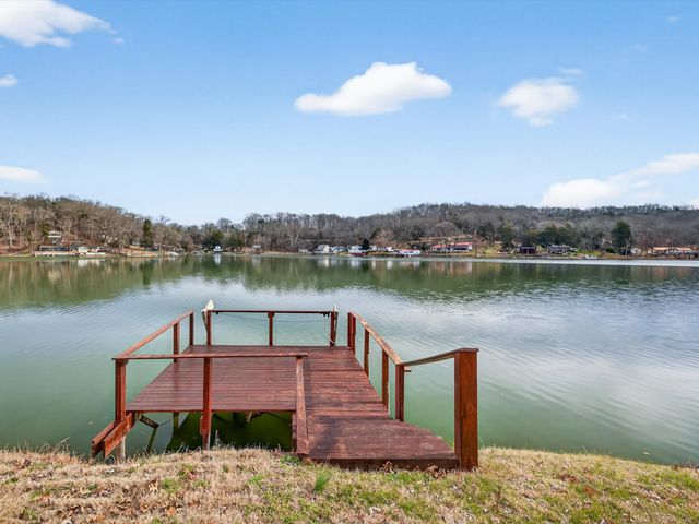 784 Lake Logan Rd, Ardmore, TN 38449