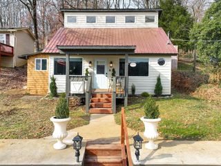 784 Lake Logan Rd, Ardmore, TN 38449