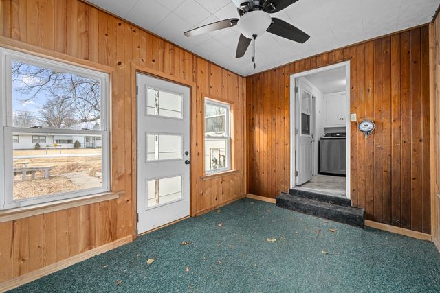 209 17th Street E, Milan, IL 61264