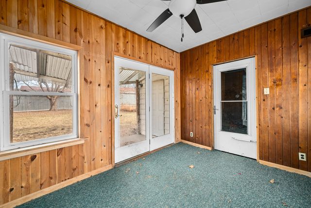 209 17th Street E, Milan, IL 61264