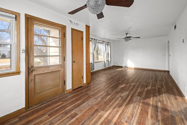 209 17th Street E, Milan, IL 61264