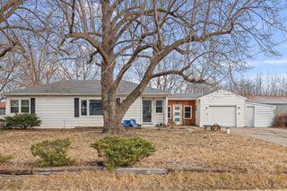 209 17th Street E, Milan, IL 61264