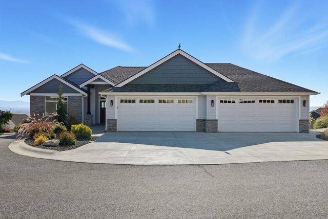 8716 E Woodside Ln, Spokane, WA 99217