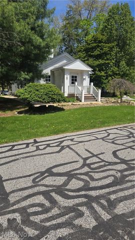 6789 Brown Street, Hiram, OH 44234