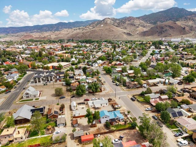 212 Blake St, Salida, CO 81201