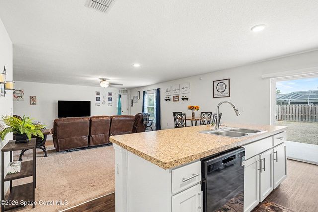 1986 Waukesha Avenue SE, Palm Bay, FL 32909