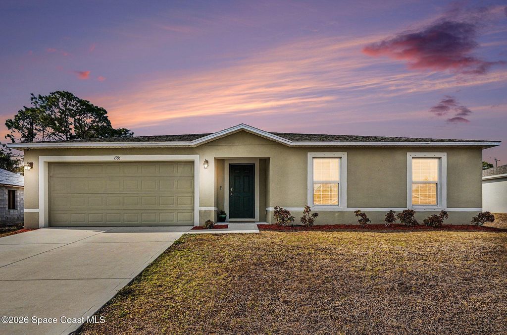 1986 Waukesha Avenue SE, Palm Bay, FL 32909