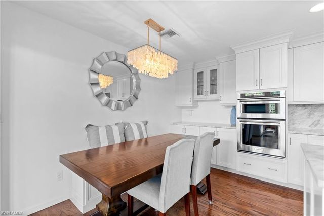 1286 Rainbow CT, Naples, FL 34110