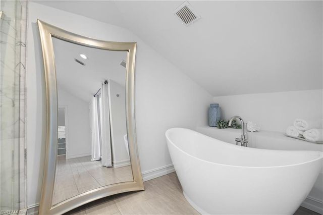 1286 Rainbow CT, Naples, FL 34110