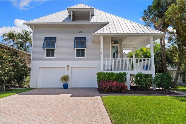 1286 Rainbow CT, Naples, FL 34110