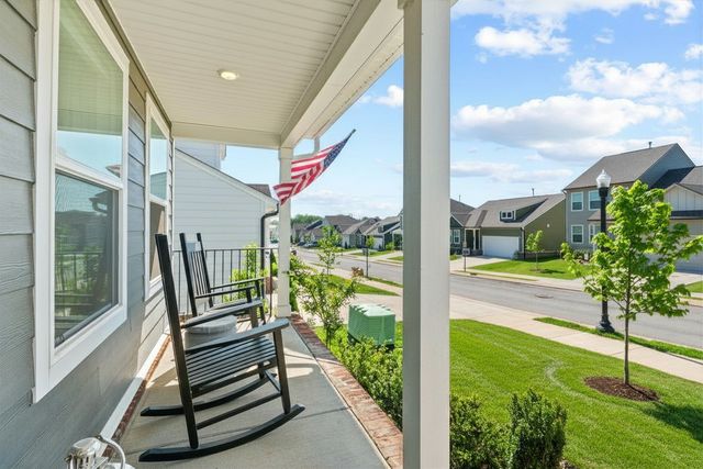 613 Cedar Brook Dr, White House, TN 37188