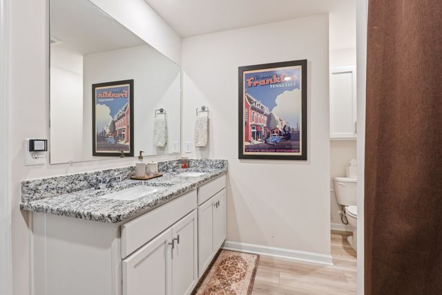 613 Cedar Brook Dr, White House, TN 37188
