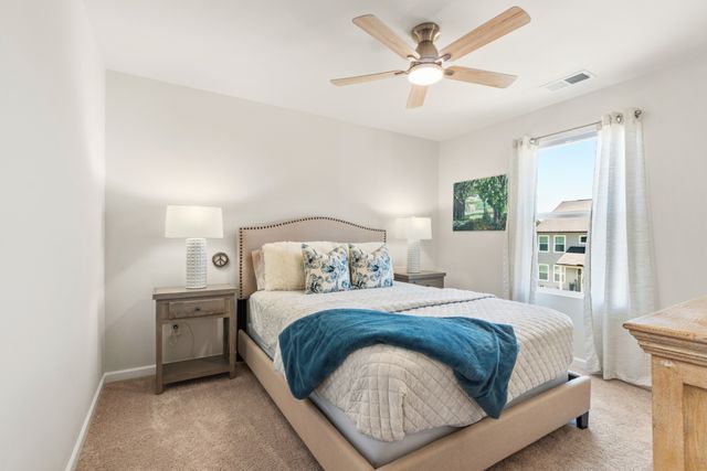613 Cedar Brook Dr, White House, TN 37188