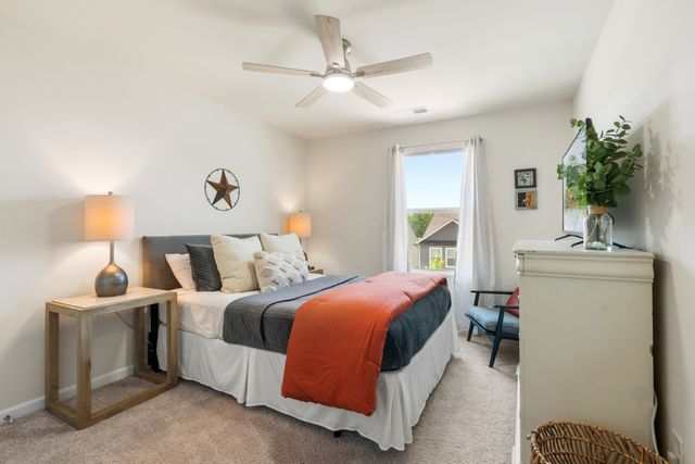 613 Cedar Brook Dr, White House, TN 37188