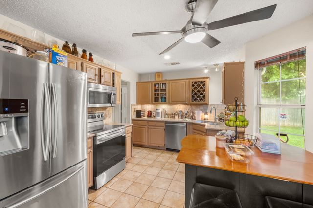 916 Danforth Place, Arlington, TX 76017