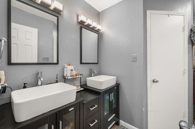 916 Danforth Place, Arlington, TX 76017