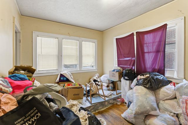 78 Newberry Street, Pontiac, MI 48341