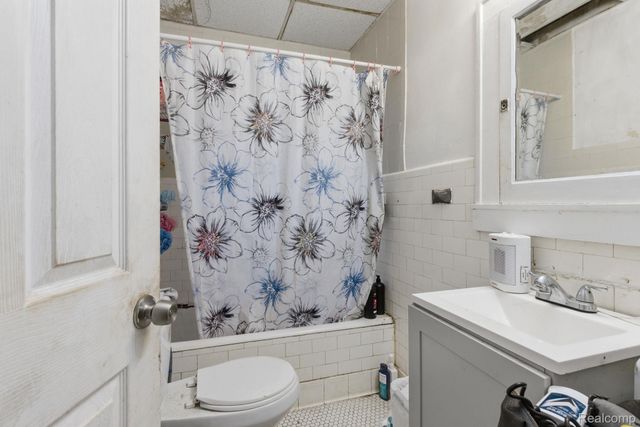 78 Newberry Street, Pontiac, MI 48341