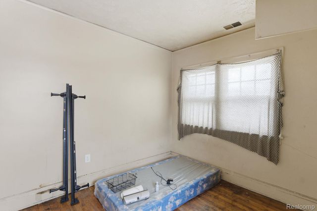 78 Newberry Street, Pontiac, MI 48341