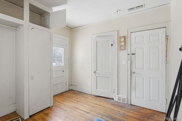 78 Newberry Street, Pontiac, MI 48341