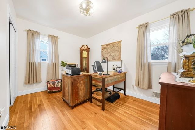 46 Barbara Dr, Pompton Lakes Boro, NJ 07442