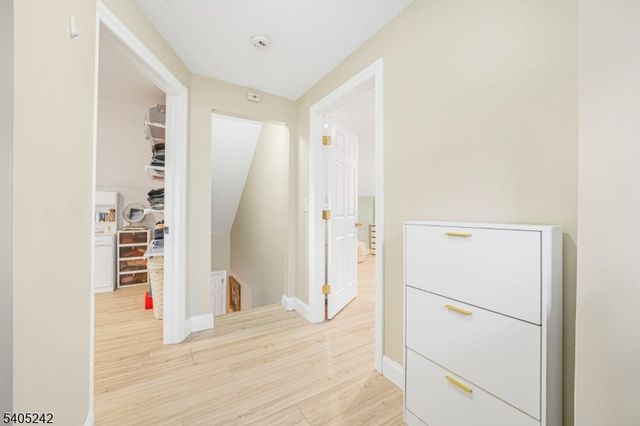 46 Barbara Dr, Pompton Lakes Boro, NJ 07442