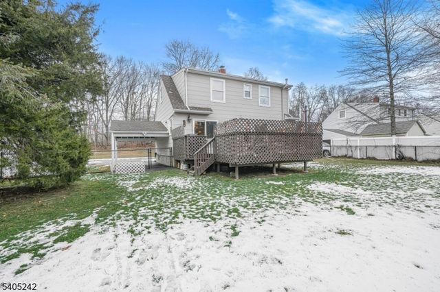 46 Barbara Dr, Pompton Lakes Boro, NJ 07442