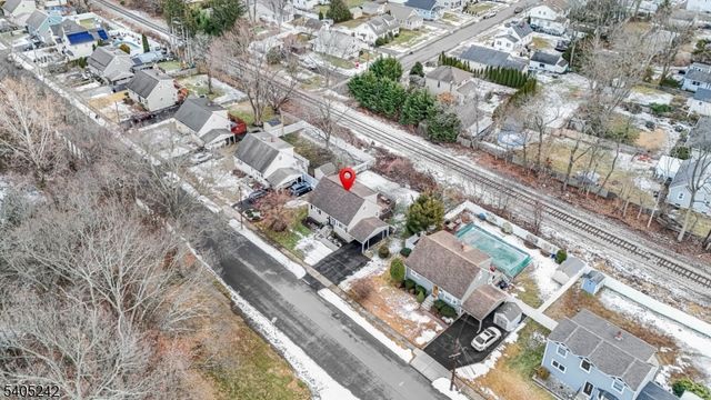 46 Barbara Dr, Pompton Lakes Boro, NJ 07442