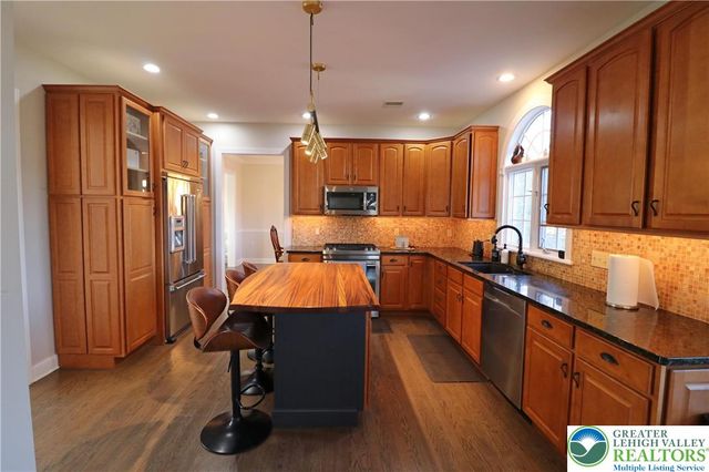 2127 Sherbrooke Drive, Lower Saucon Twp, PA 18015