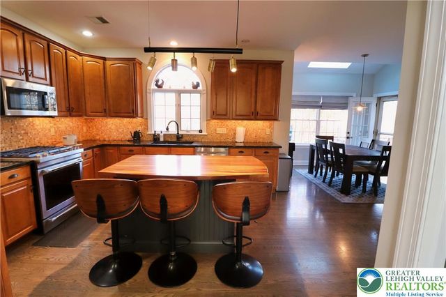 2127 Sherbrooke Drive, Lower Saucon Twp, PA 18015