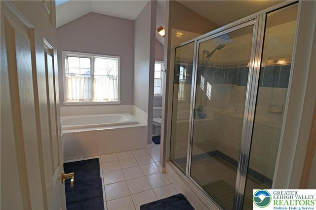 2127 Sherbrooke Drive, Lower Saucon Twp, PA 18015