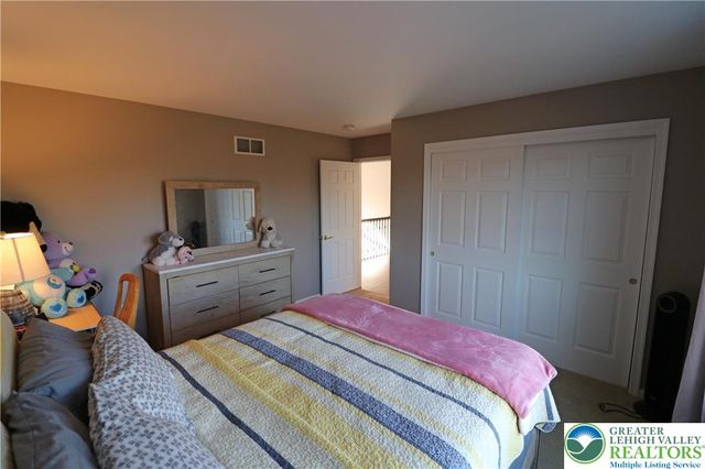 2127 Sherbrooke Drive, Lower Saucon Twp, PA 18015