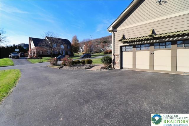 2127 Sherbrooke Drive, Lower Saucon Twp, PA 18015