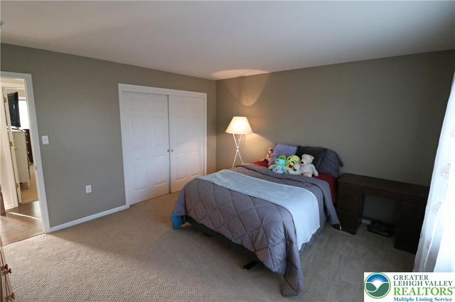 2127 Sherbrooke Drive, Lower Saucon Twp, PA 18015