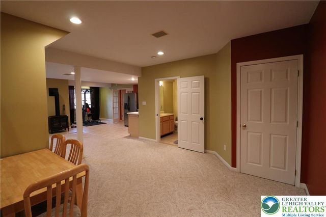 2127 Sherbrooke Drive, Lower Saucon Twp, PA 18015