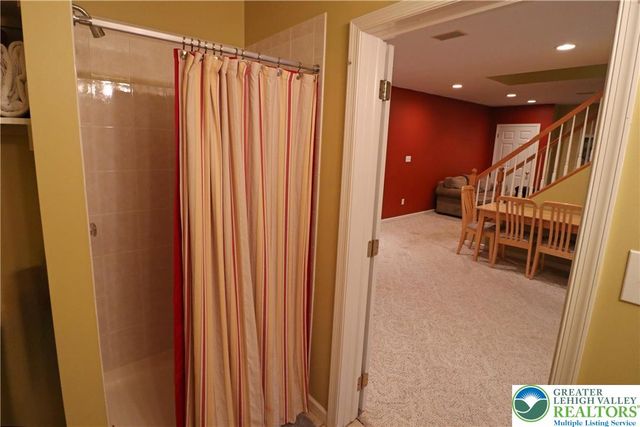 2127 Sherbrooke Drive, Lower Saucon Twp, PA 18015